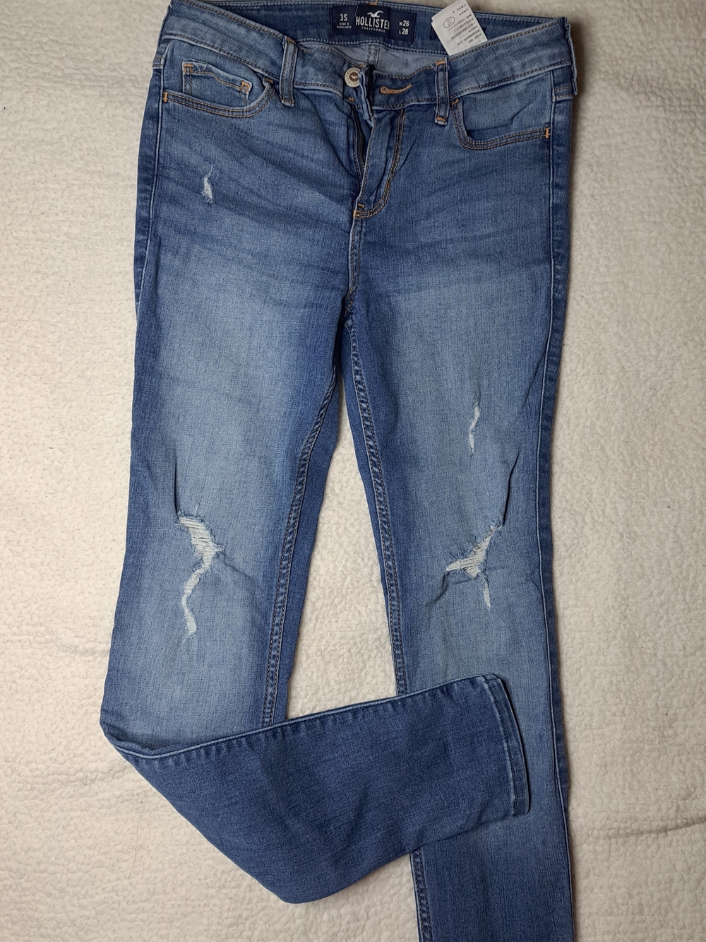 Hollister Women's Light Blue Distressed Skinny Jeans